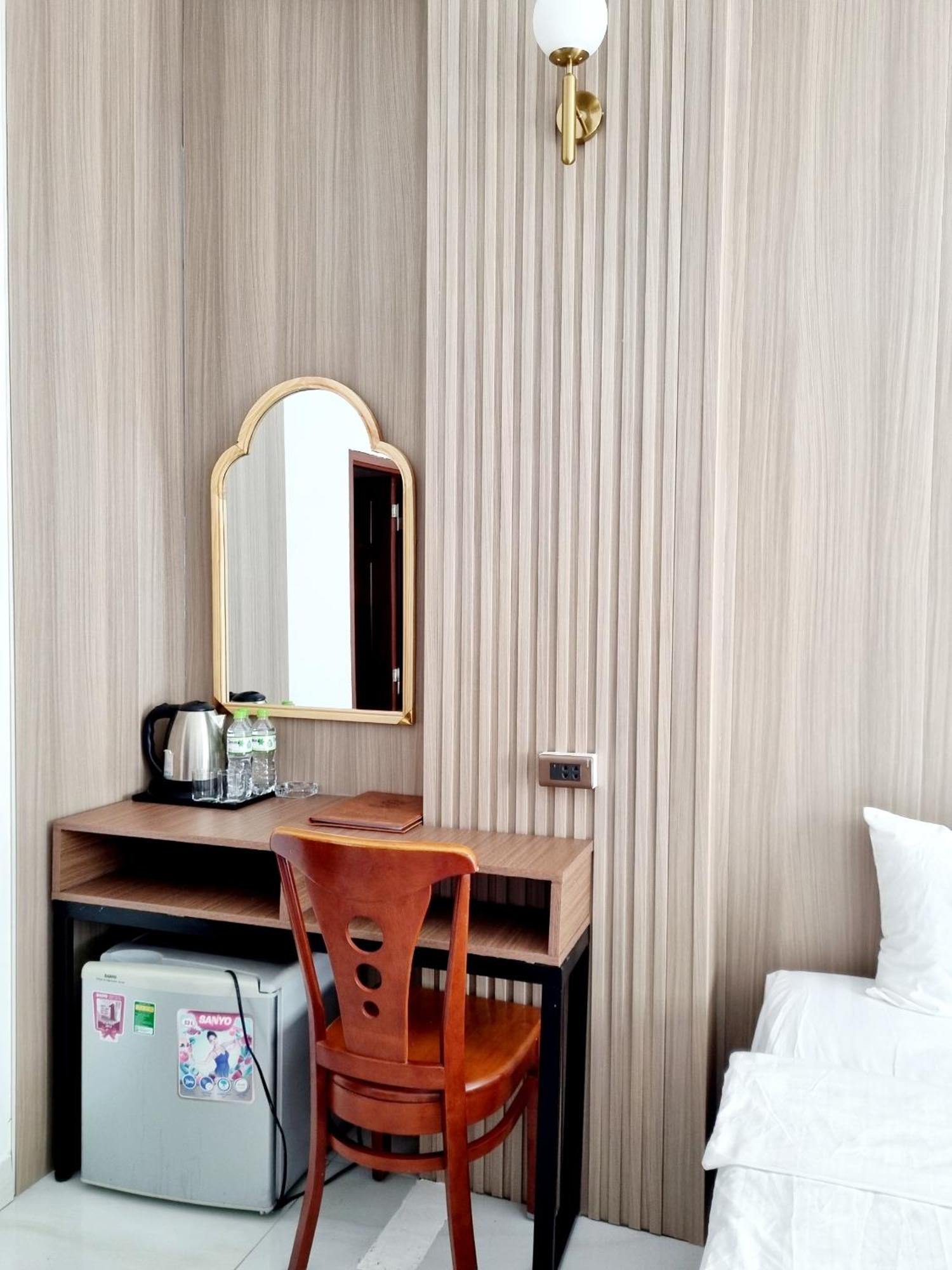 Minh Khue Hotel หวินห์ลอง ภายนอก รูปภาพ